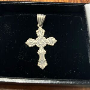 Unique 925 sterling cross with hallmarks on cross and on bale.